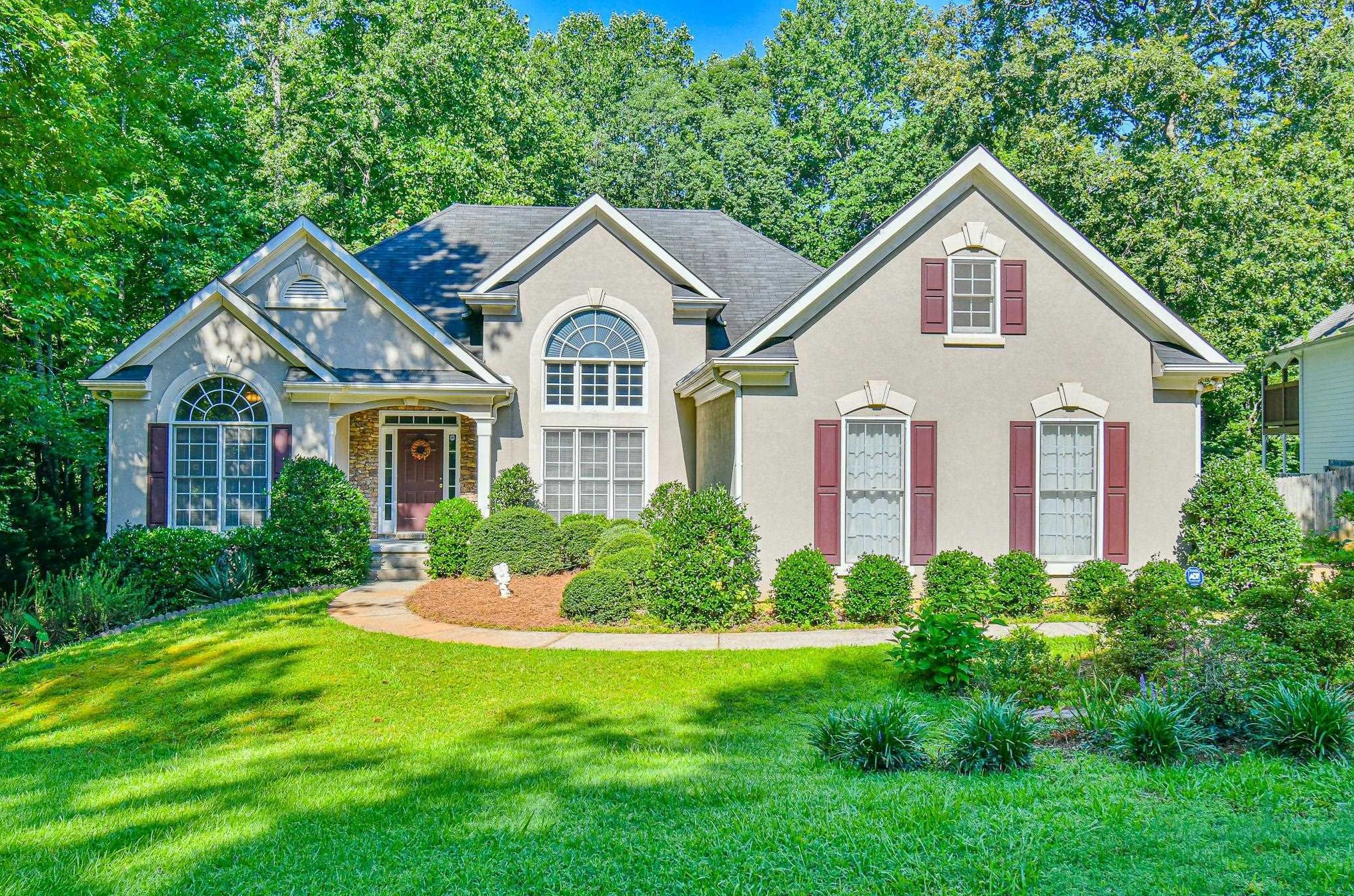 5513 Elders Ridge Dr, Flowery Branch, GA 30542-5172