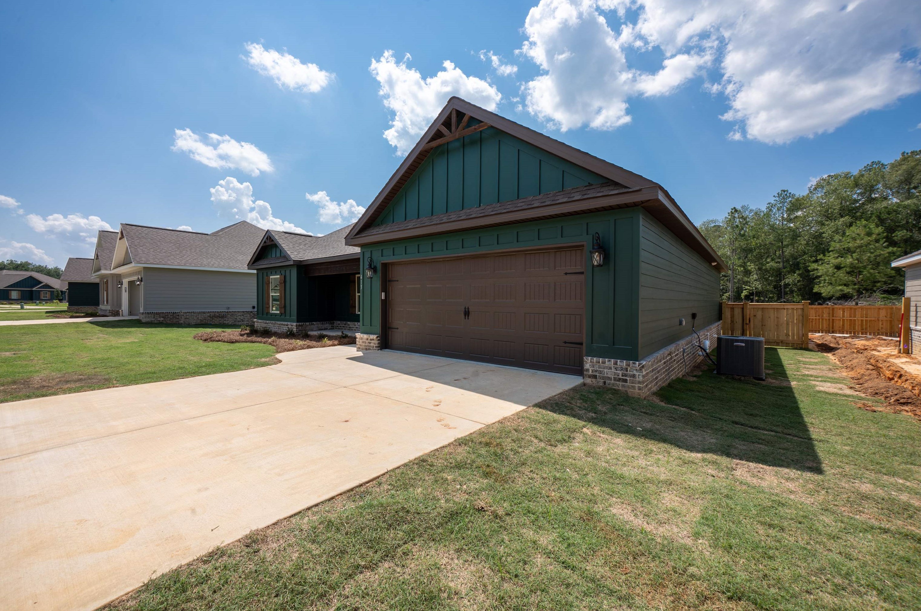 413 New Hope Dr, Perry GA  31069 exterior