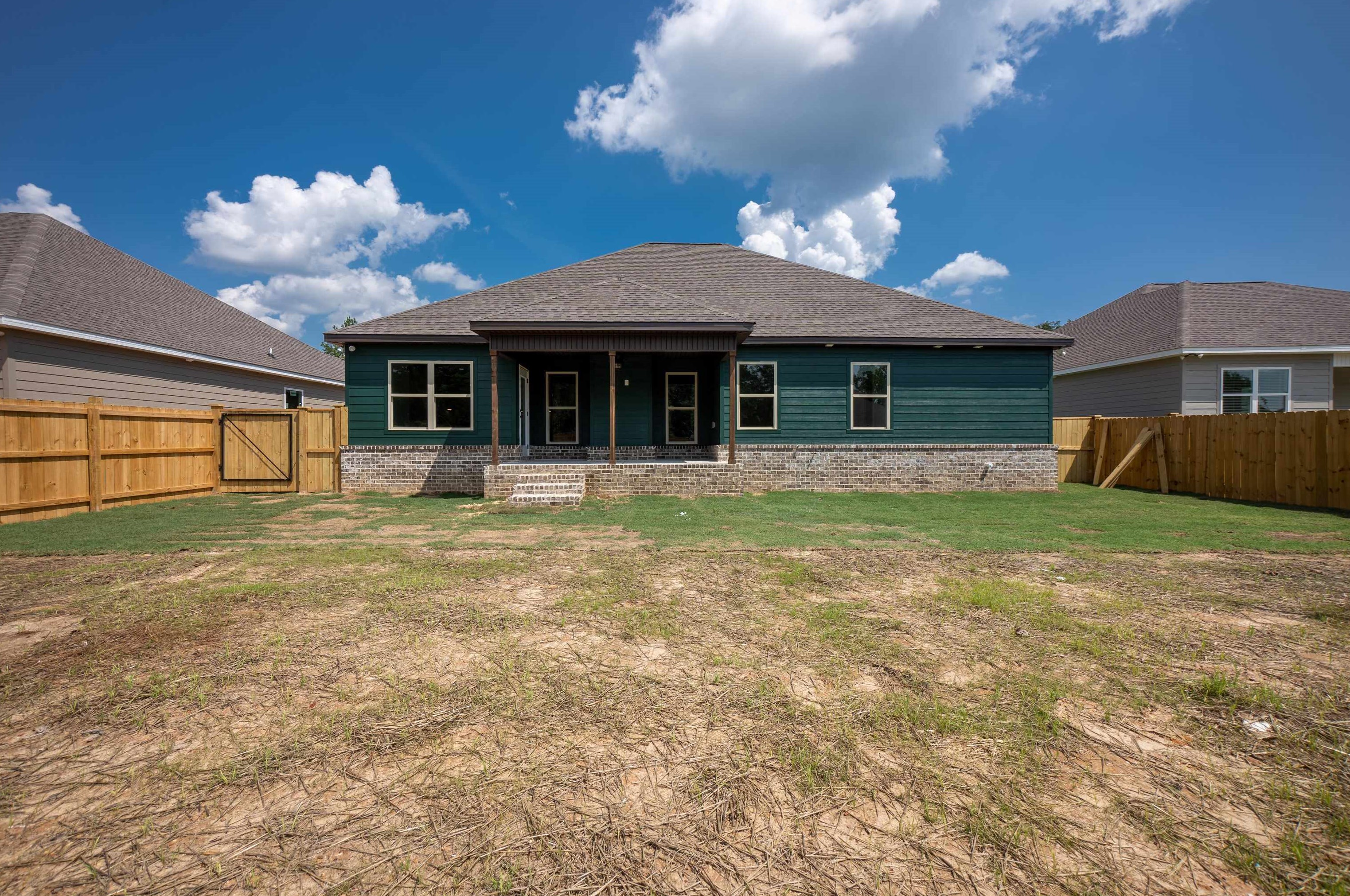 413 New Hope Dr, Perry GA  31069 exterior