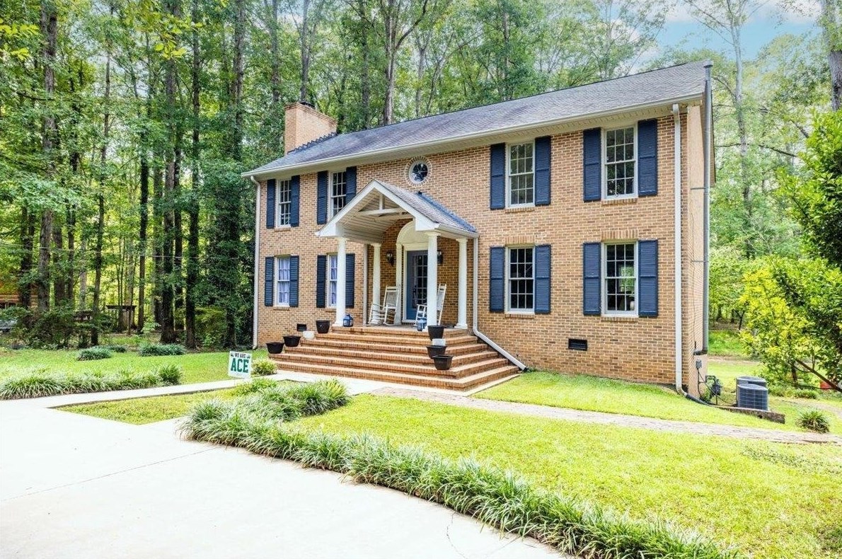 411 Loraine Woods Dr, Macon, GA 31210-5334