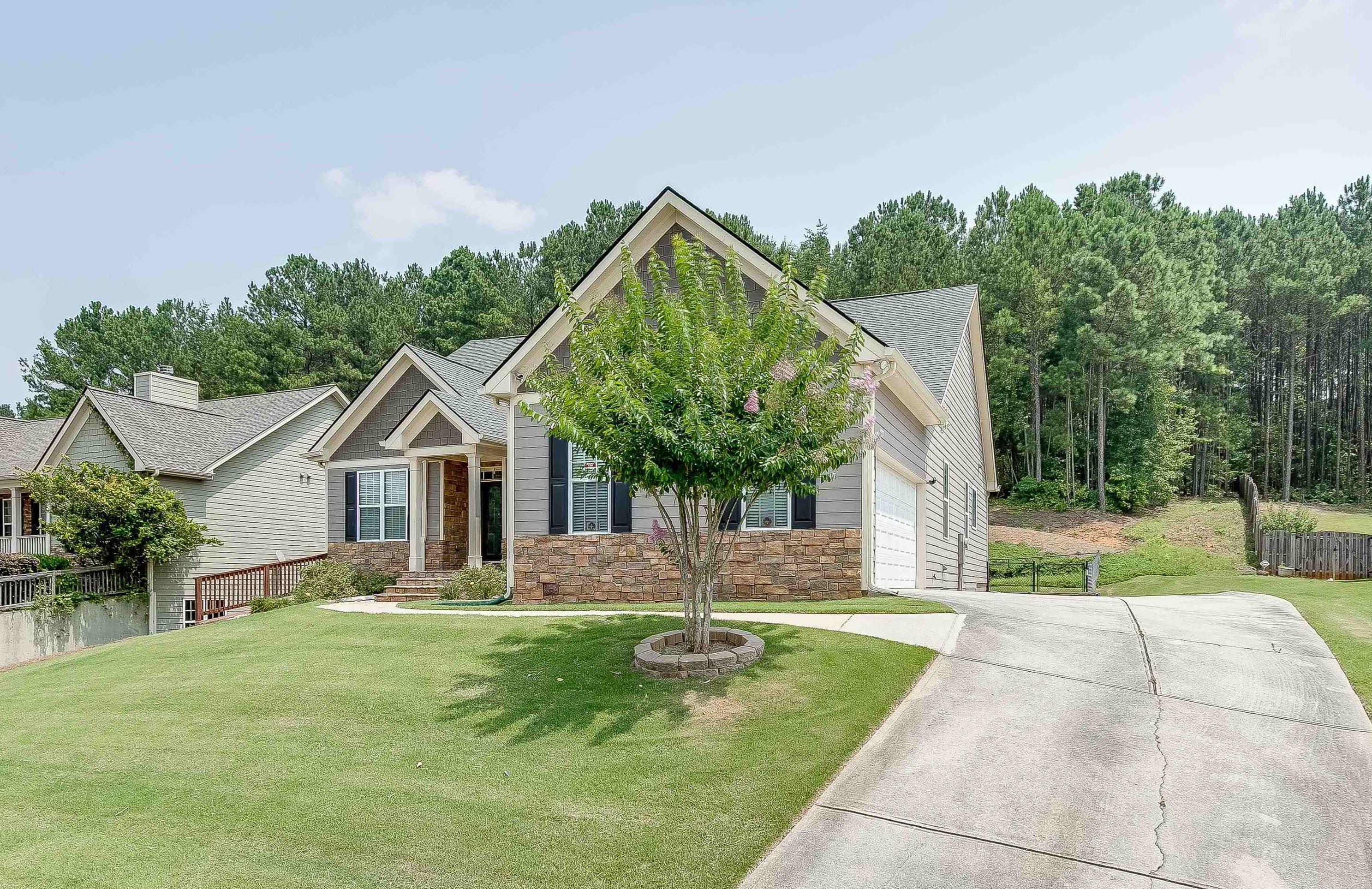 6365 Aarons Way, Flowery Branch, GA 30542