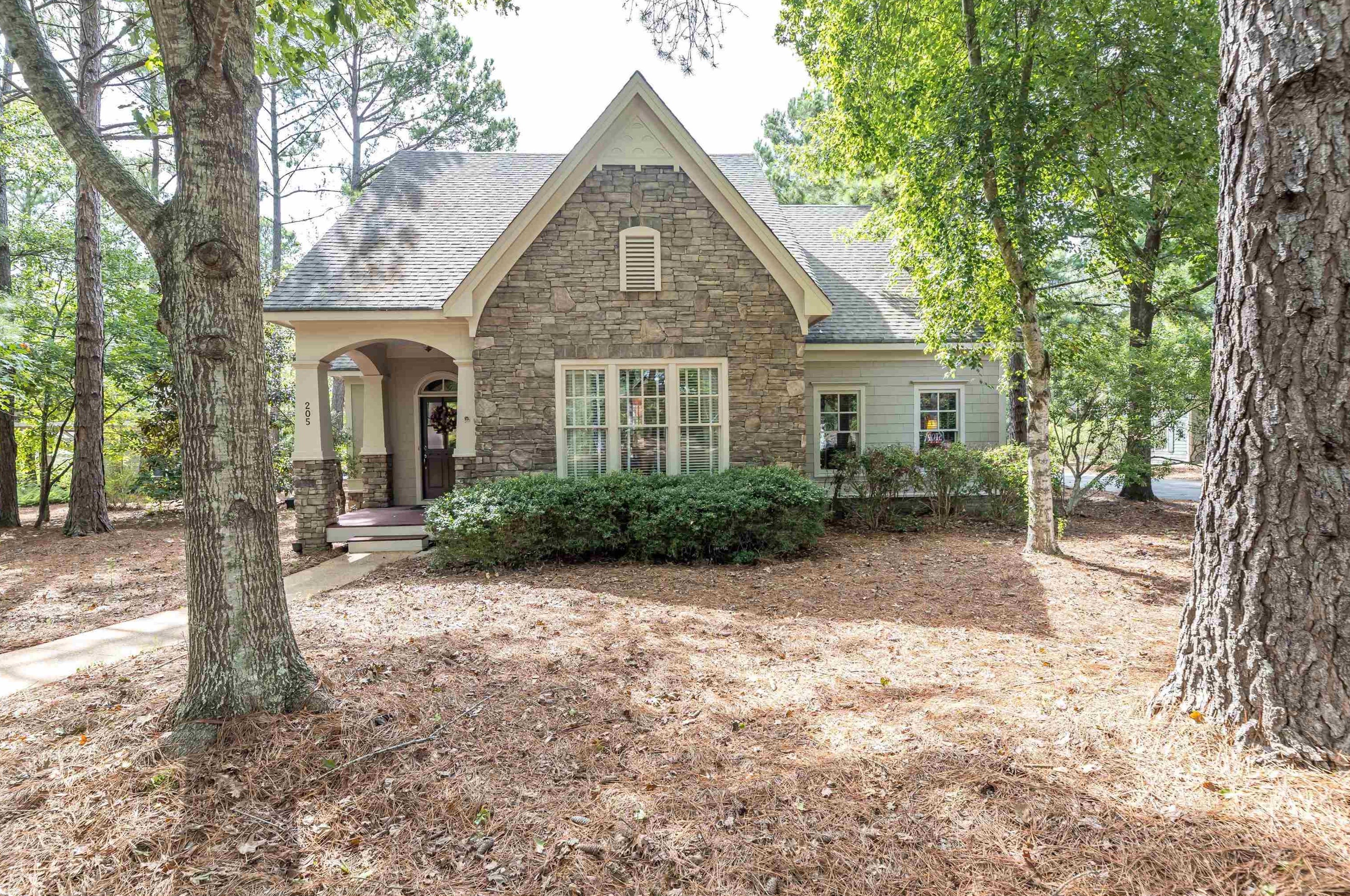 205 Longleaf Way, Pine Mountain, GA 31822-2843