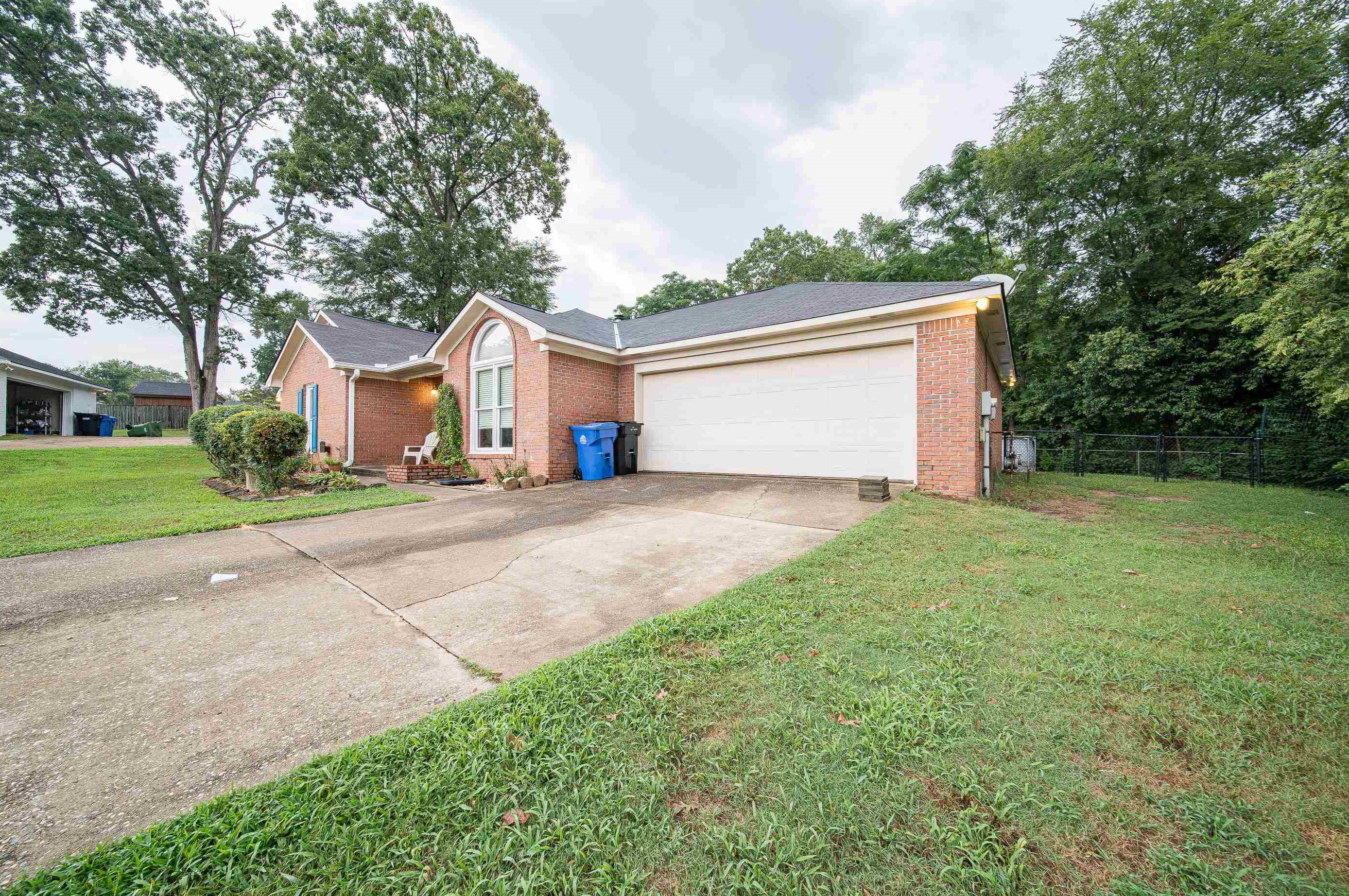 1567 Burrus Dr, Columbus, GA 31904-2587