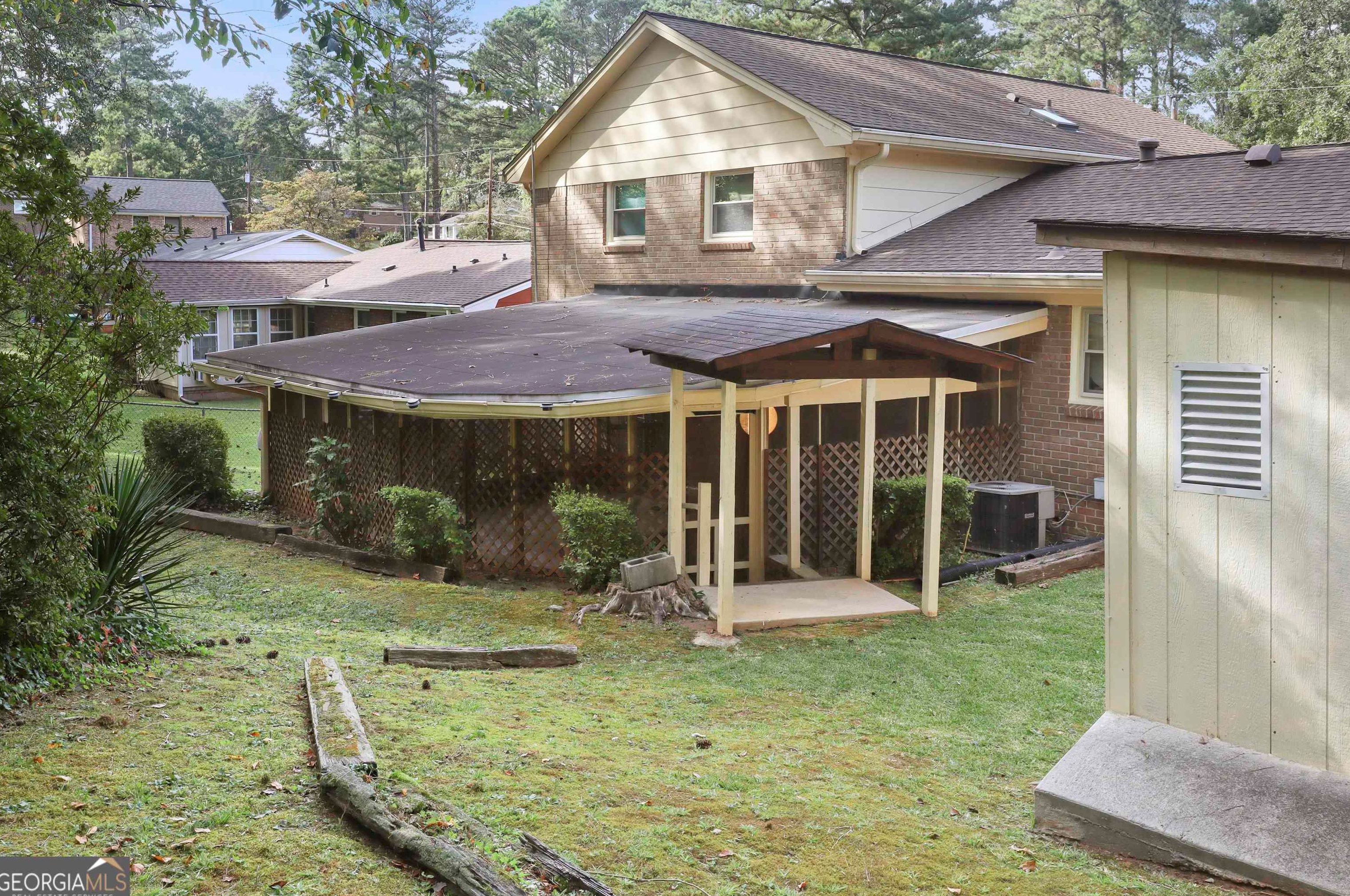 2617 Williamsburg Dr, Decatur, GA 30034-1353