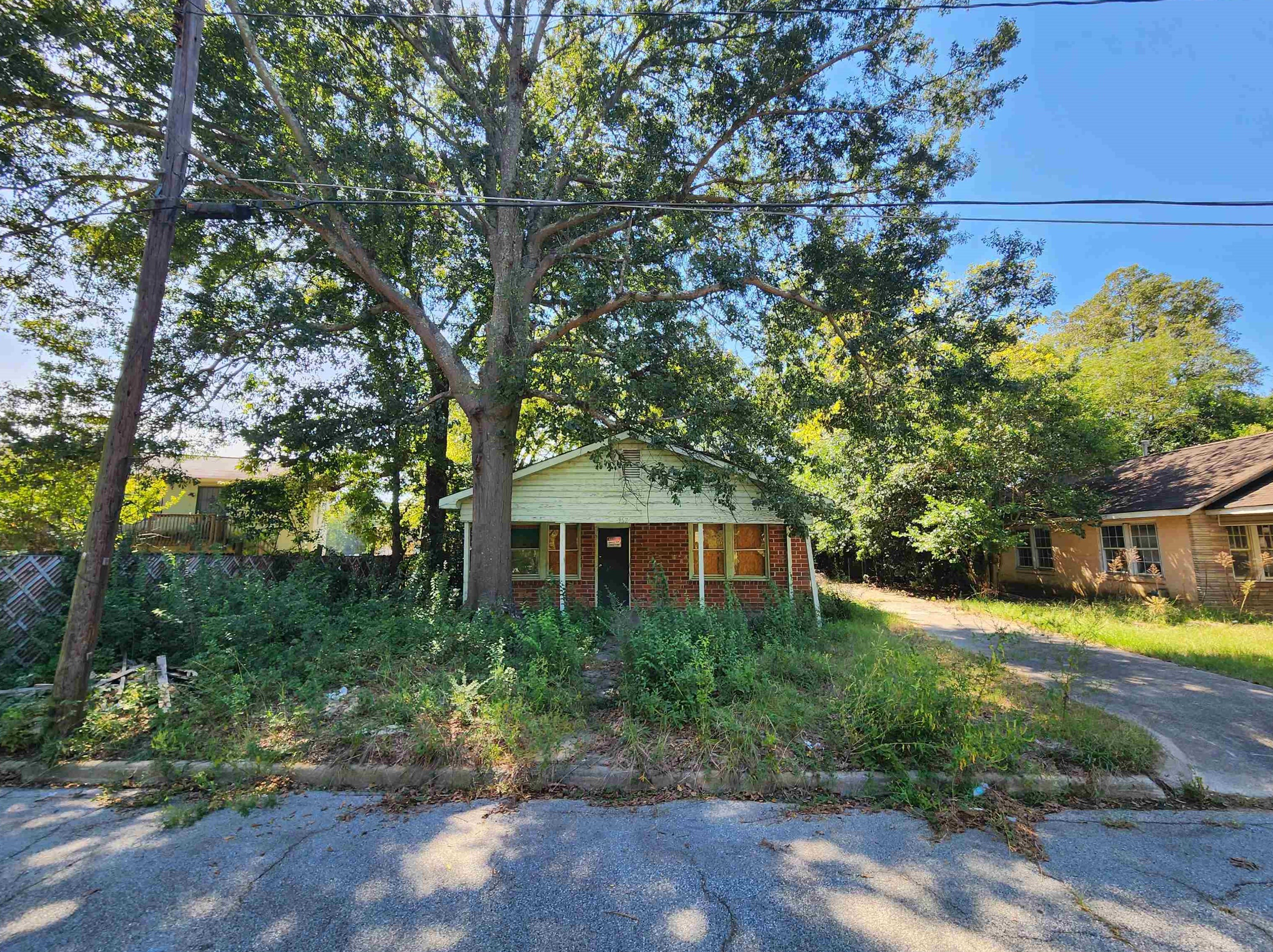 562 Richmond St, Macon, GA 31206-1836