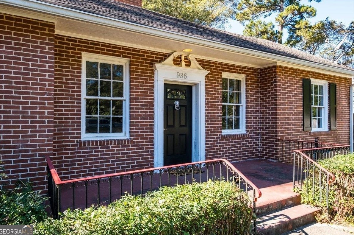 936 Glenridge Dr, Macon, GA 31211-1413