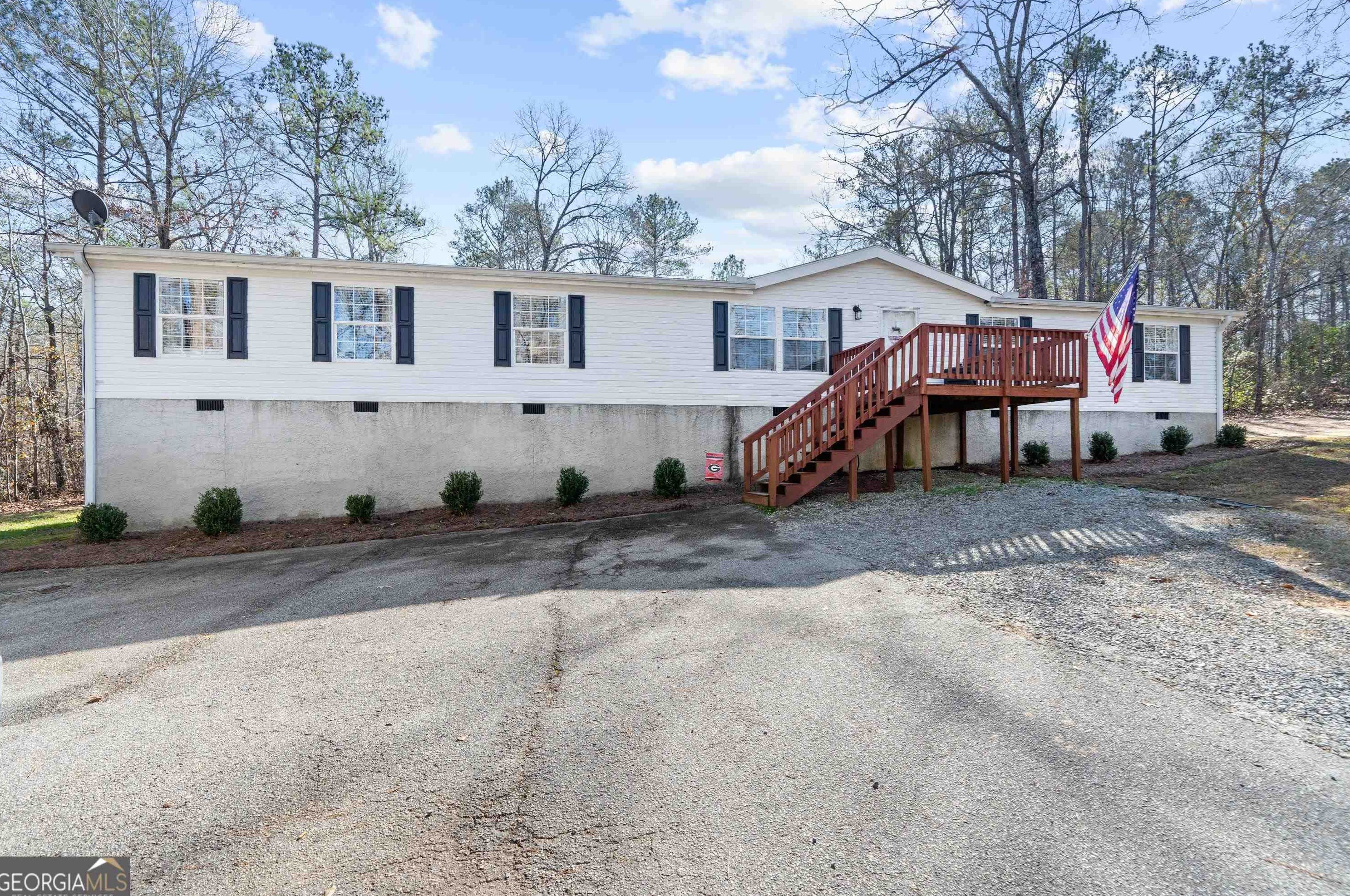 317 Troon Dr, Macon, GA 31217-8276