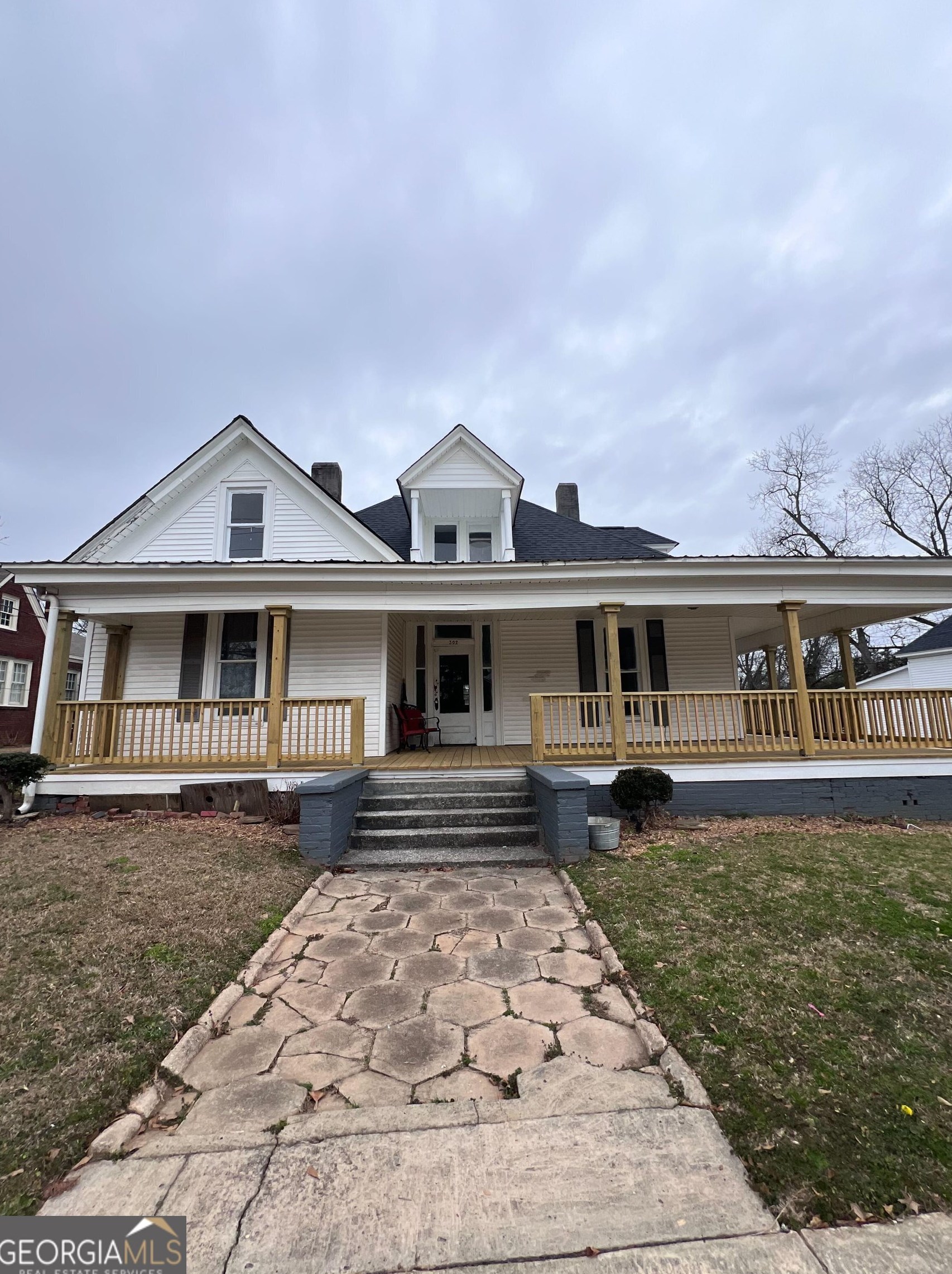 302 Cedar St #c, Carrollton, GA 30117