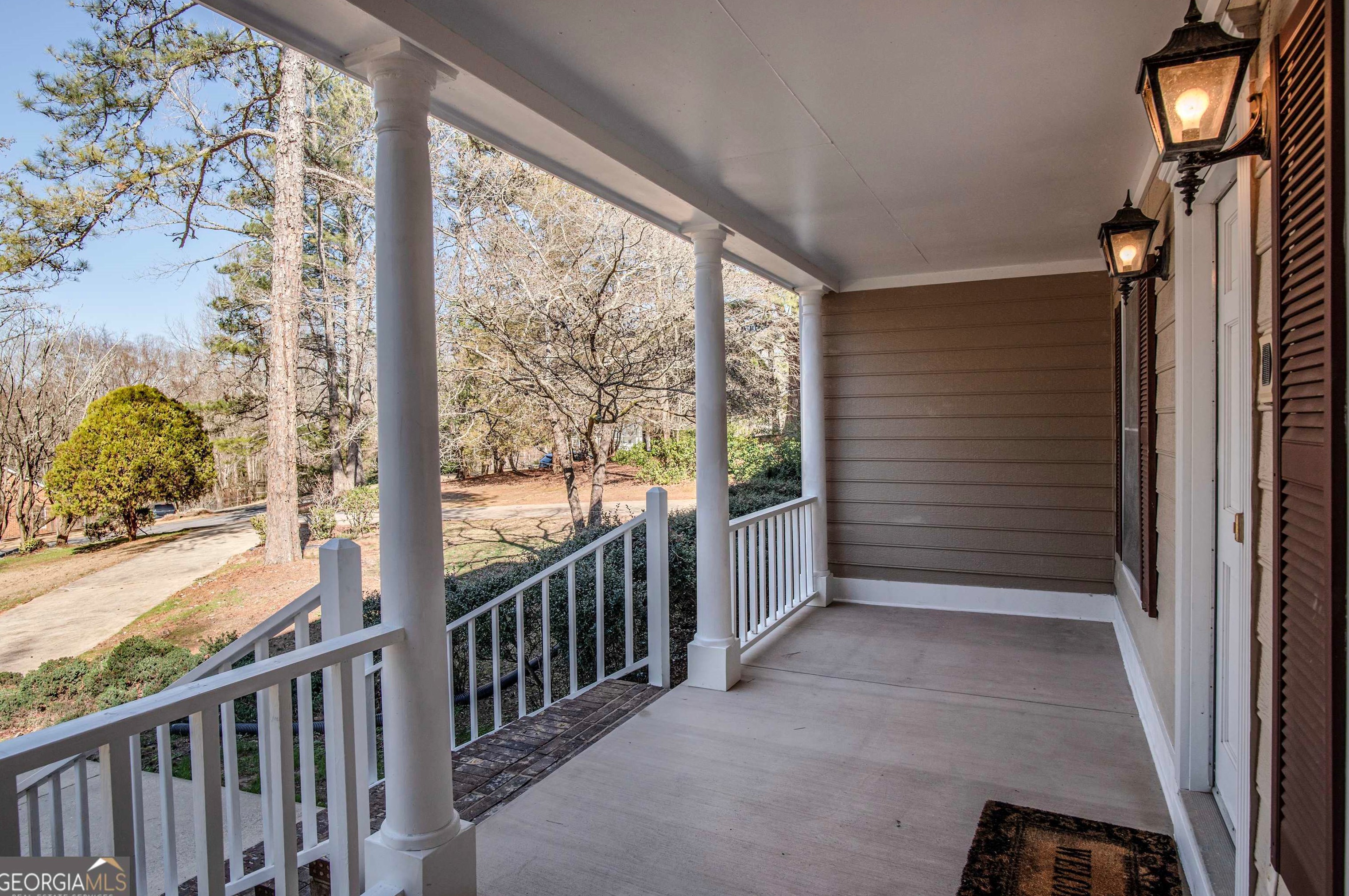 370 Idylwood Dr, Athens, GA 30605-4612