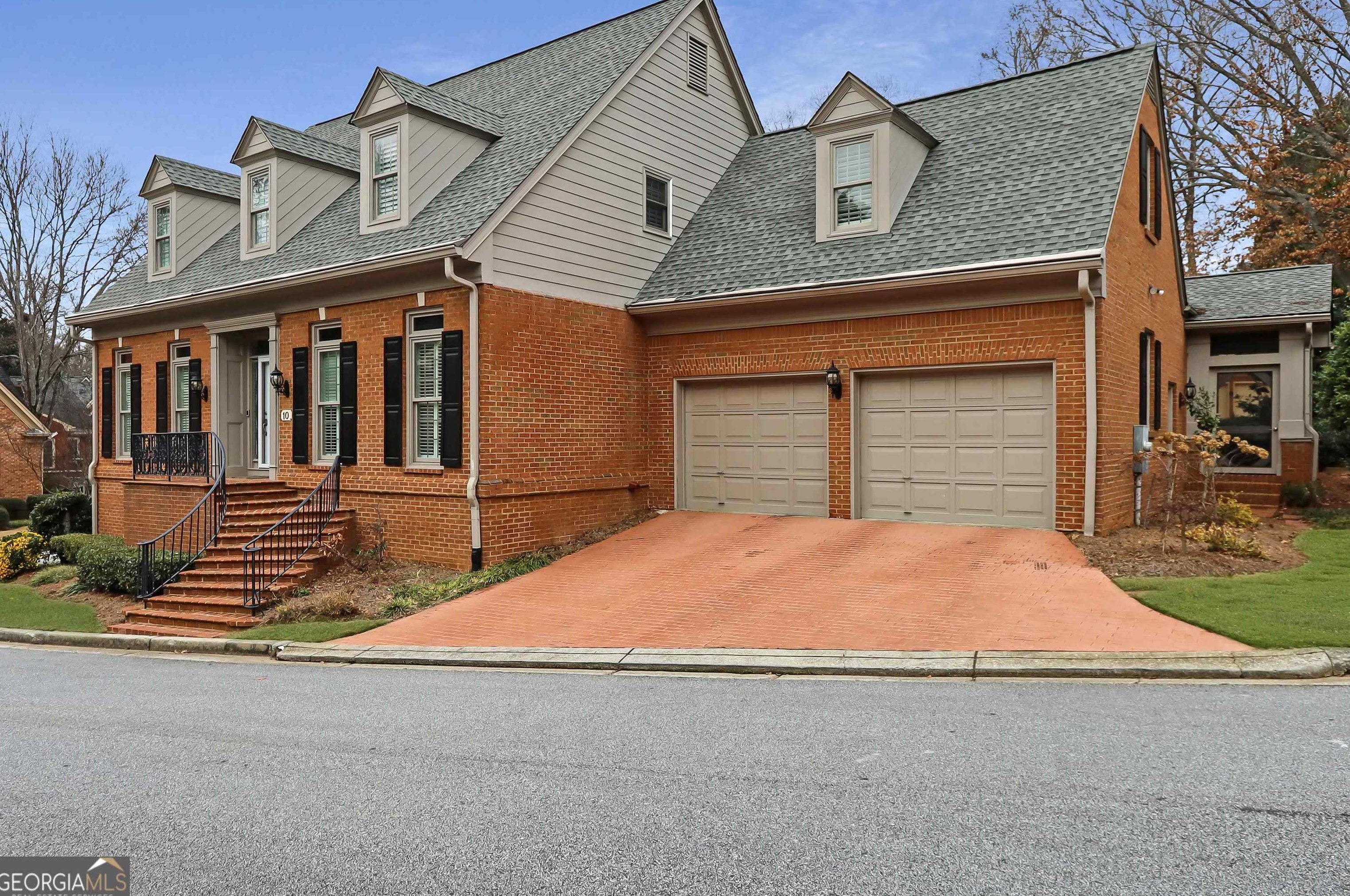 10 Downshire Cir, Decatur GA  30033-1419 exterior