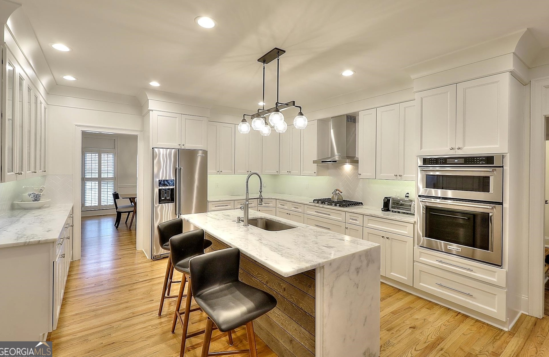 10 Downshire Cir, Decatur GA  30033-1419 exterior