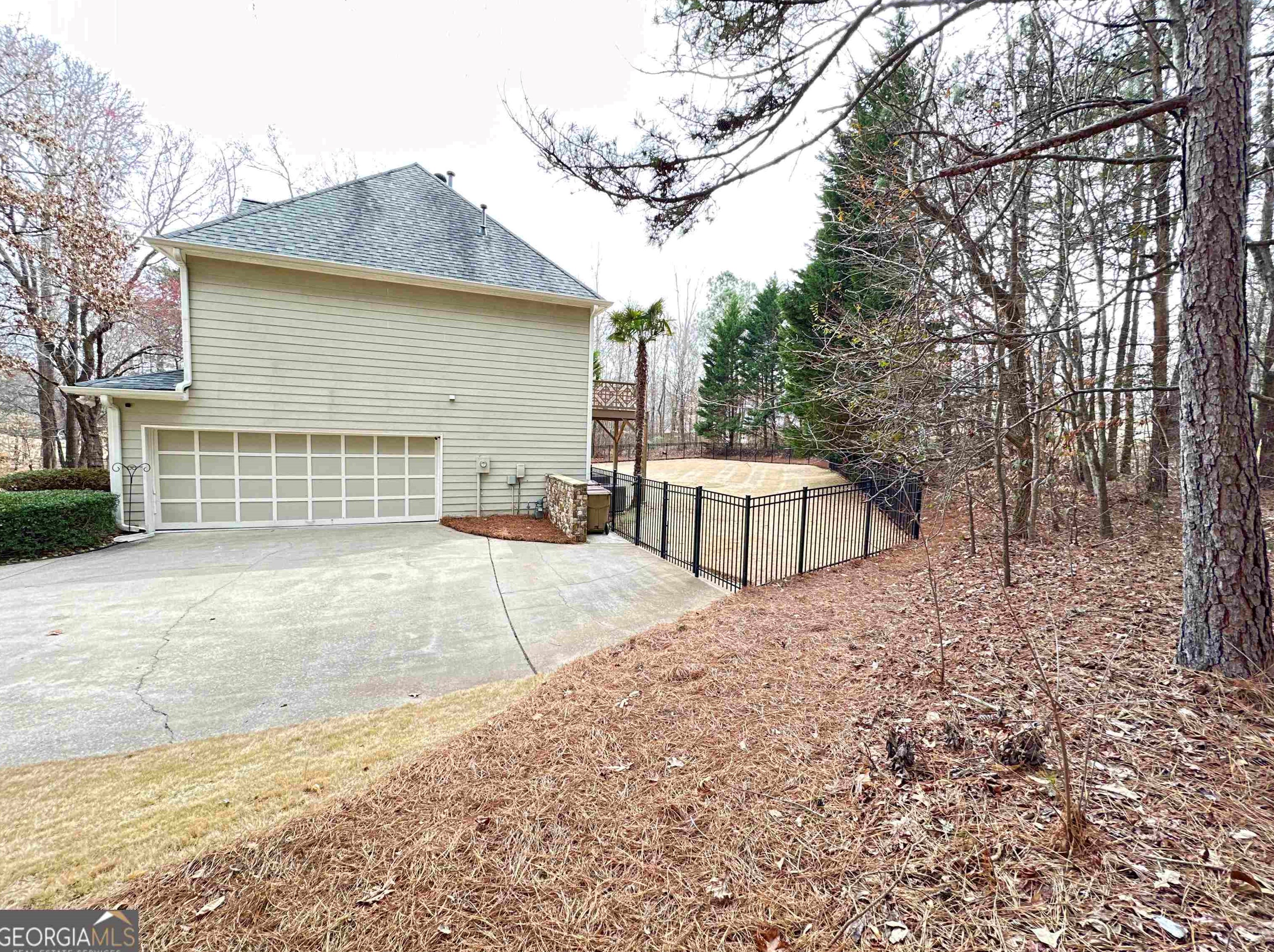 4627 Barrington, Flowery Branch, GA 30542
