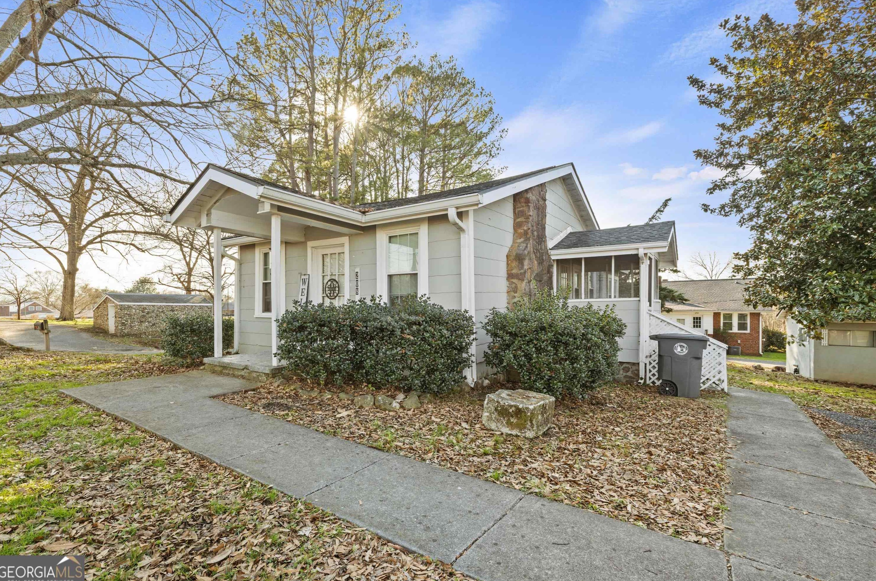 206 Main St, Lafayette, GA 30728-2459