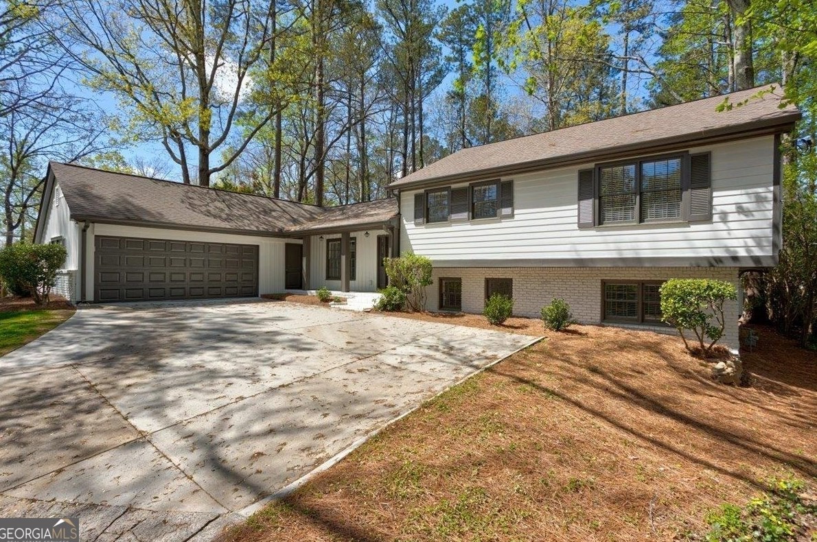 7150 Dunhill Ter, Atlanta, GA 30328-1221