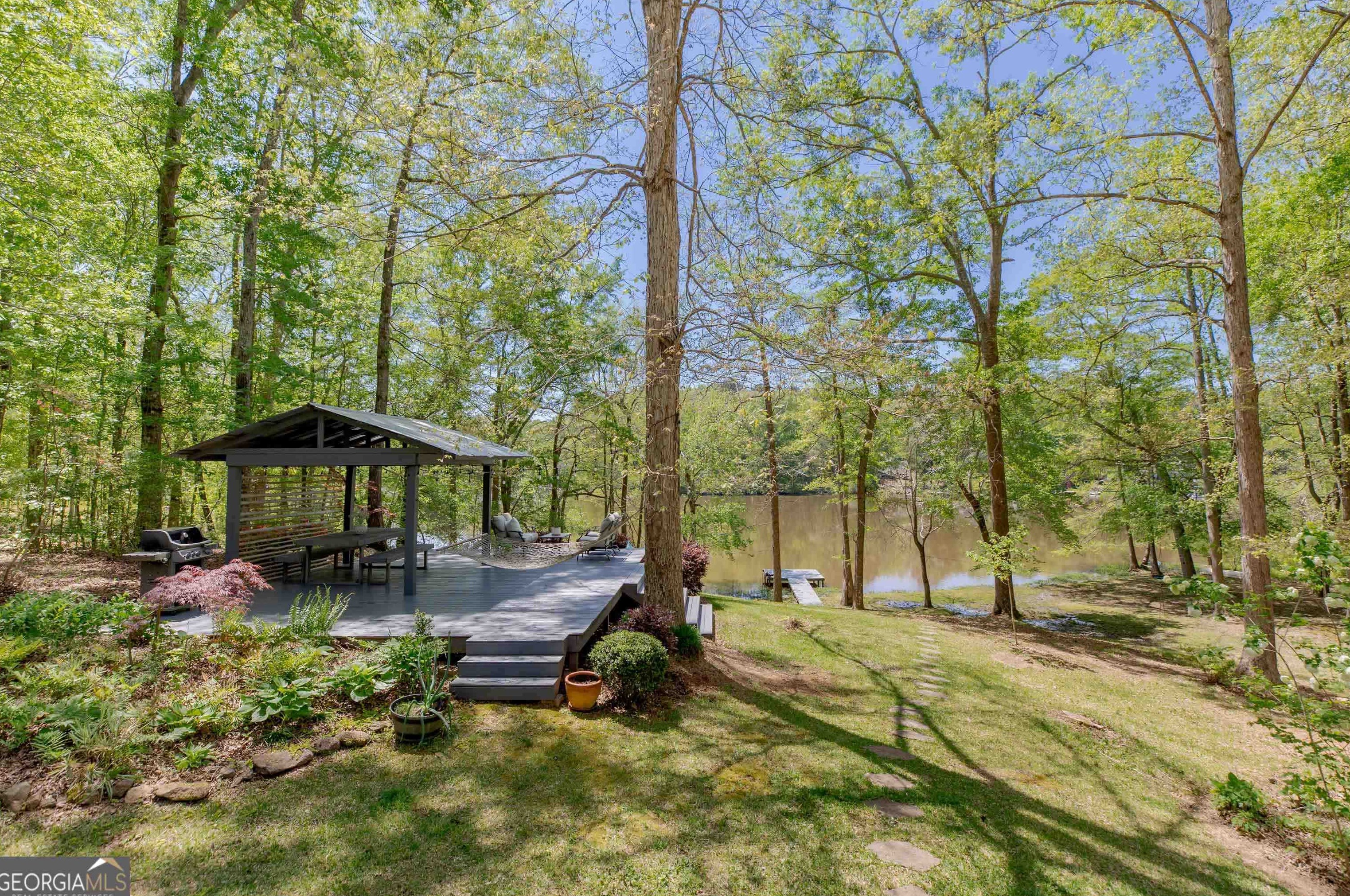 126 Laurelwood Dr, Jackson, GA 30233