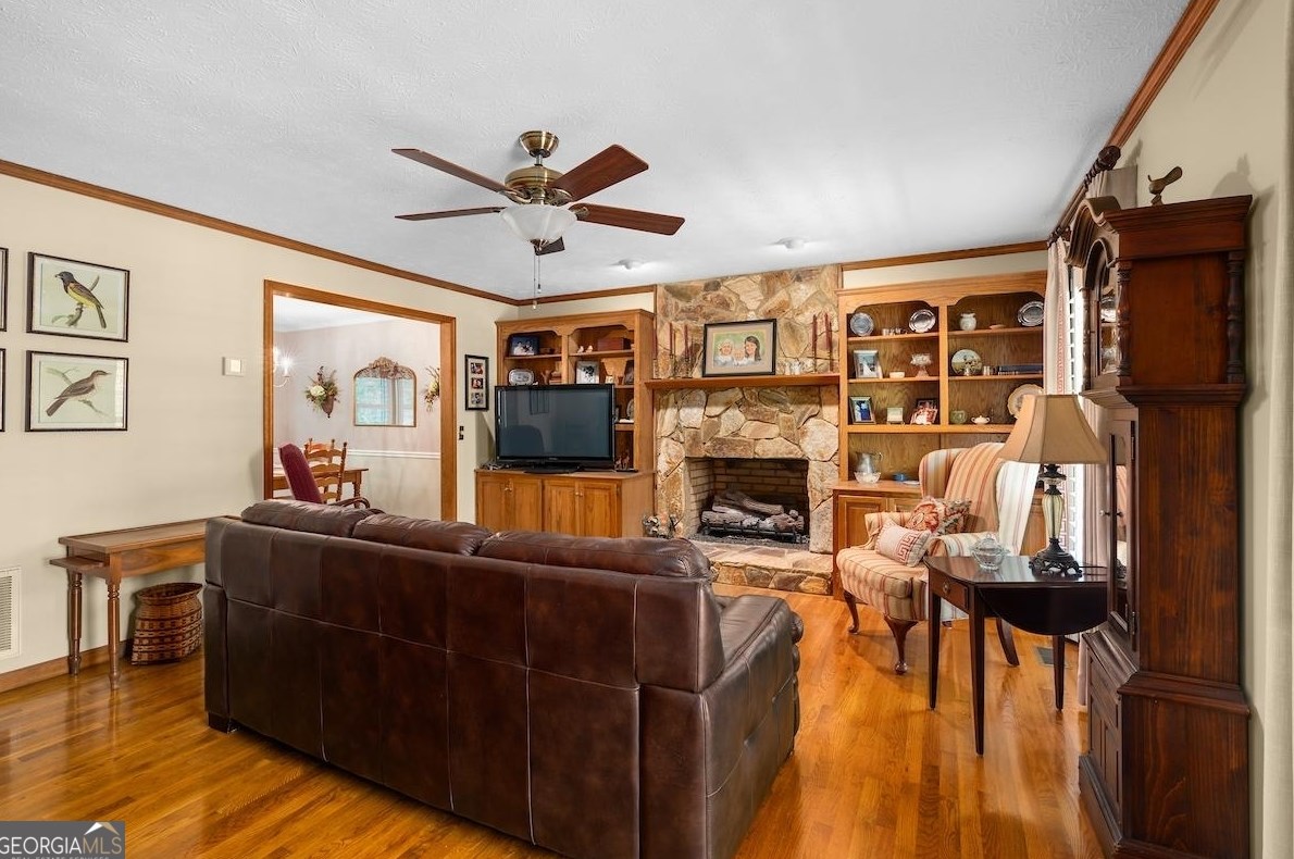 743 Laurel Dr, Sandersville, GA 31082-8414
