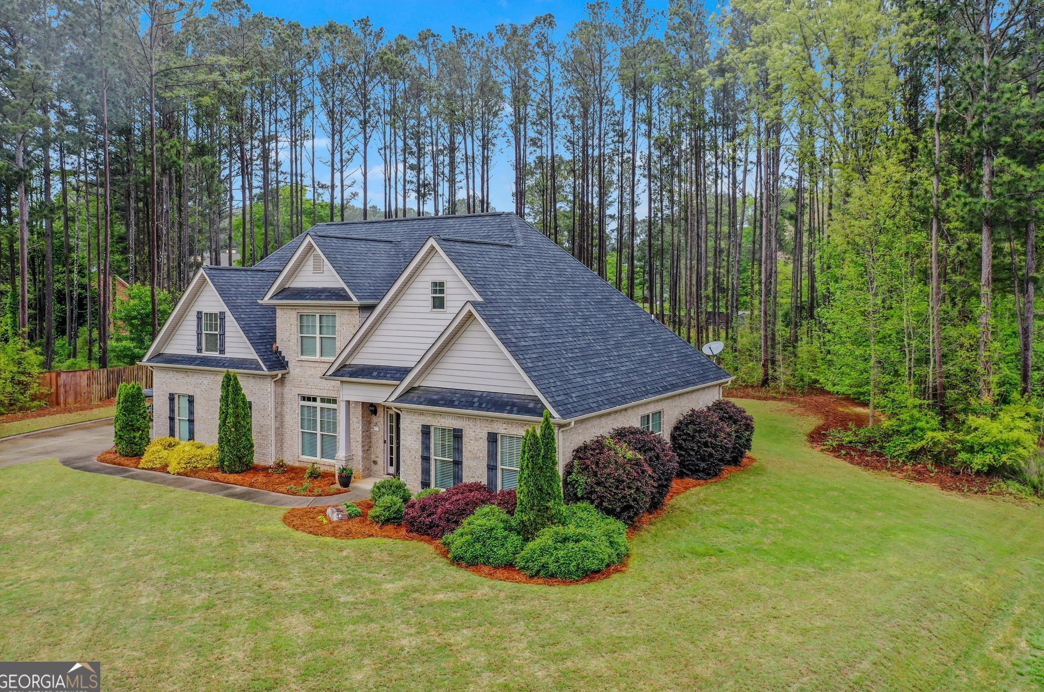305 Conway Ct, Mcdonough, GA 30252-5829