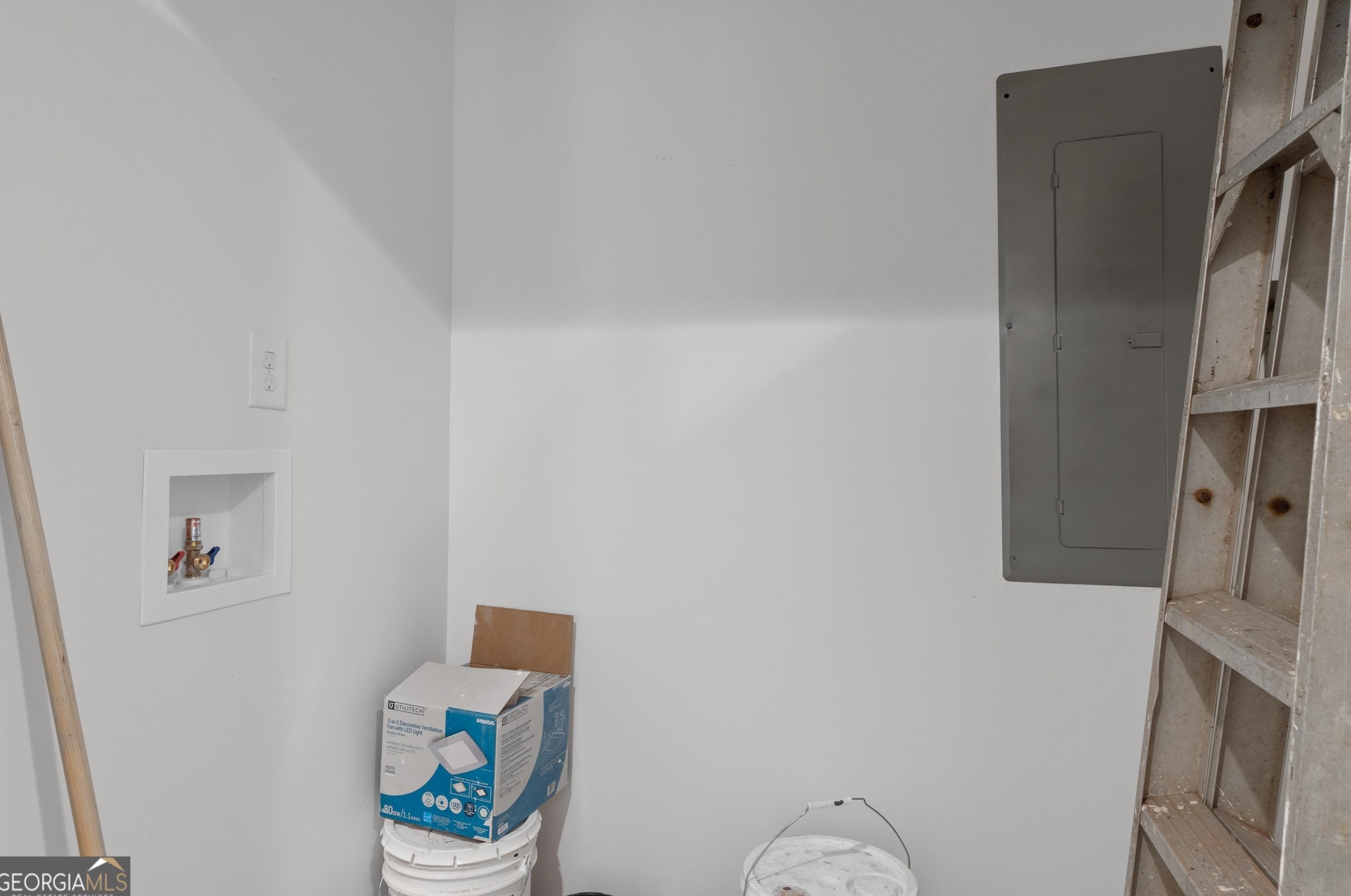 143 Napier Dr, Eatonton GA 31024-6807 exterior