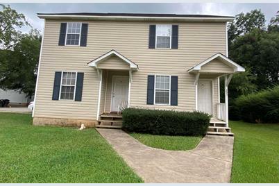 333 Forsyth - Photo 1