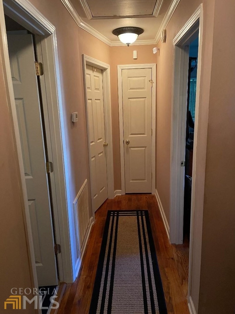 2420 Greenwood Ter, Macon, GA 31206-4320