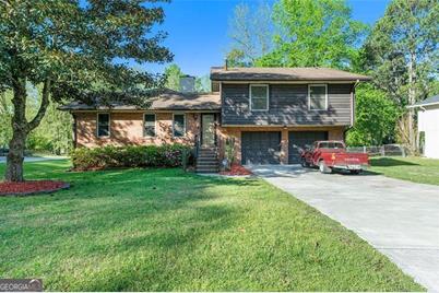 6365 Tahoe, College Park, GA 30349 - Photo 1