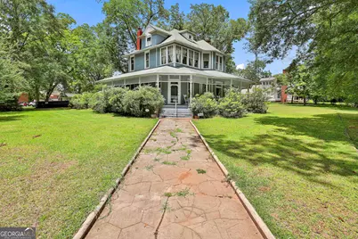 204 Bridge Street, Senoia, GA 30276 - Photo 1