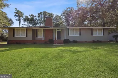 597 South 6th Street, Jesup, GA 31545 - Photo 1