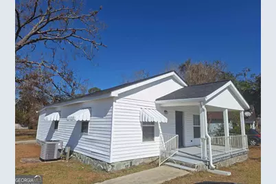 15 Victor Street, Hazlehurst, GA 31539 - Photo 1