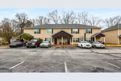 407 Maple Way, Monroe, GA 30655 - Photo 1