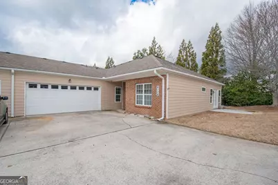 4104 Commonwealth Circle, Newnan, GA 30263 - Photo 1