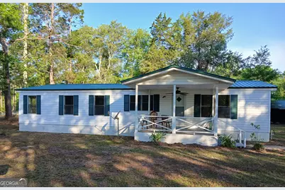 235 Magnolia Street, Folkston, GA 31537 - Photo 1