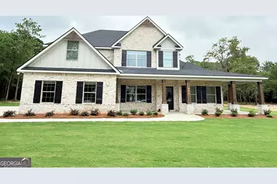 300 Air View Drive, Warner Robins, GA 31088 - Photo 1