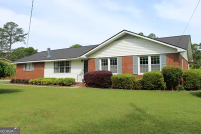 1120 4th Avenue, Eastman, GA 31023 - Photo 1