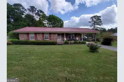 902 Palm Drive, Dublin, GA 31021 - Photo 1