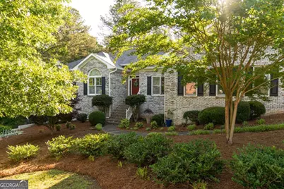 17 Hampton Way, Carrollton, GA 30116 - Photo 1