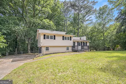 155 S South Meadowcliff Circle, Carrollton, GA 30116 - Photo 1