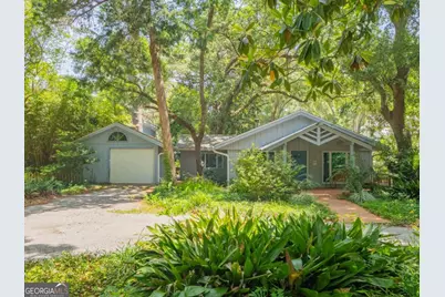 104 Redfern Drive, Saint Simons, GA 31522 - Photo 1