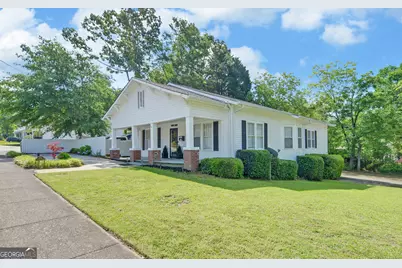 276 E Tugalo Street, Toccoa, GA 30577 - Photo 1