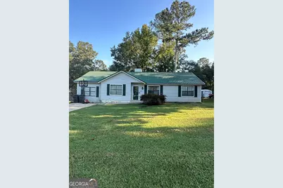 517 Pebble Point, Loganville, GA 30052 - Photo 1