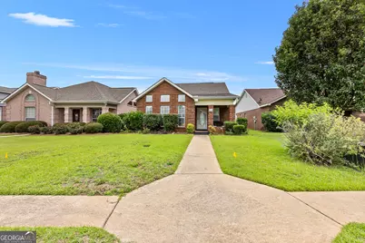 134 Williamstown Drive, Warner Robins, GA 31093 - Photo 1