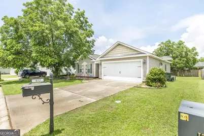 417 Madison Place Parkway, Byron, GA 31008 - Photo 1