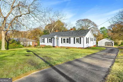 163 Cleveland Avenue, Hartwell, GA 30643 - Photo 1