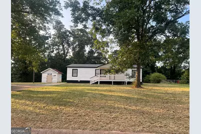 125 Portsmouth Avenue, Hampton, GA 30228 - Photo 1