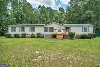 864 Bruce Circle, Dublin, GA 31021 - Photo 1