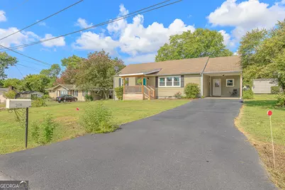 206 Roberts Drive, Fort Oglethorpe, GA 30742 - Photo 1