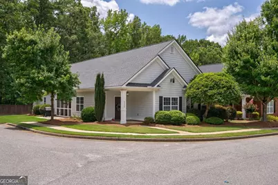 2196 Eisenhower Avenue, Bogart, GA 30622 - Photo 1