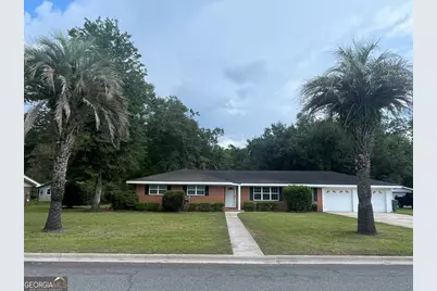 340 Pierce Street, Jesup, GA 31545 - Photo 1