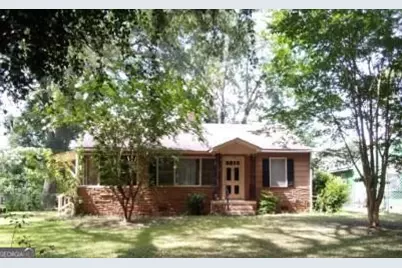 1305 Highland Avenue, Albany, GA 31707 - Photo 1