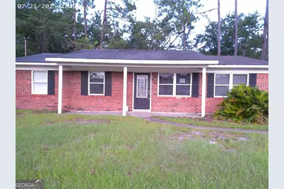989 Sunset Boulevard, Jesup, GA 31545 - Photo 1