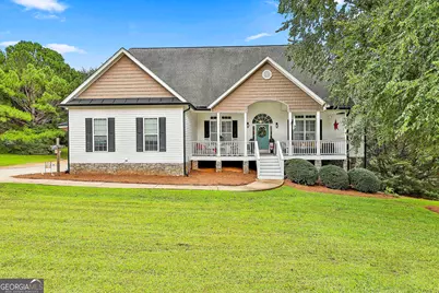 20 Ol Blues Point, Newnan, GA 30263 - Photo 1